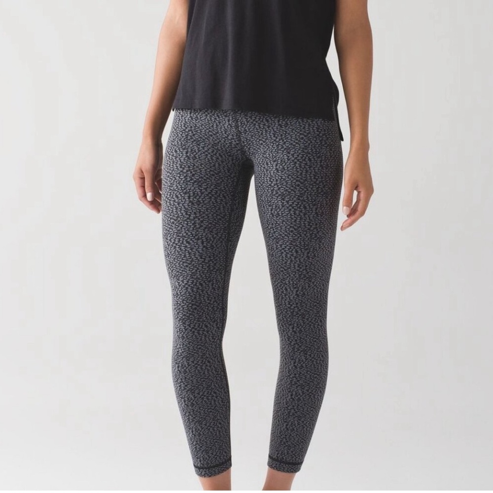 Lululemon High Times Pant
Digi Pixie Black Pitch Grey
